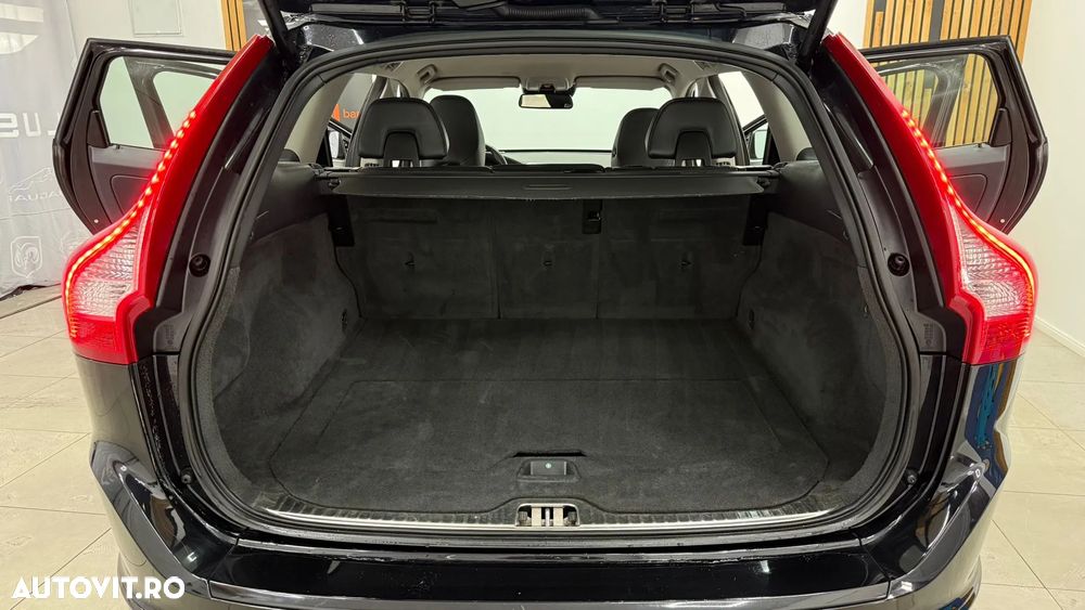 Volvo XC 60 D4 Summum - 16