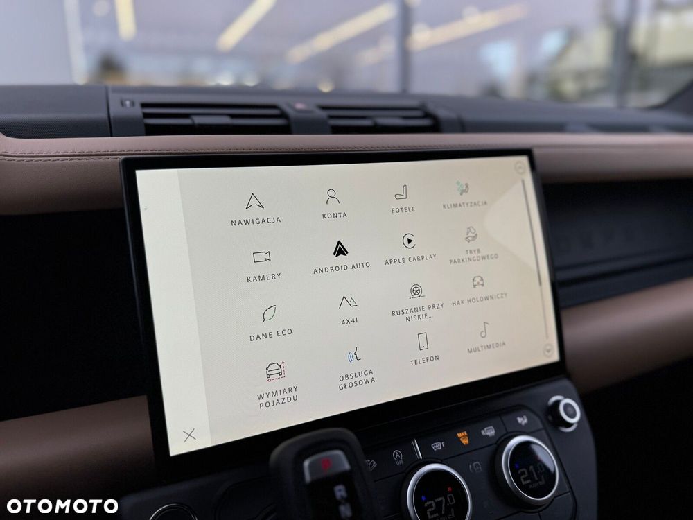 Land Rover Defender - 15