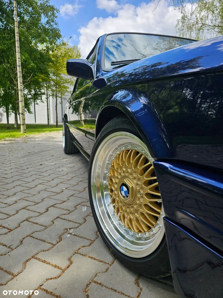BMW Seria 3 320i - 22
