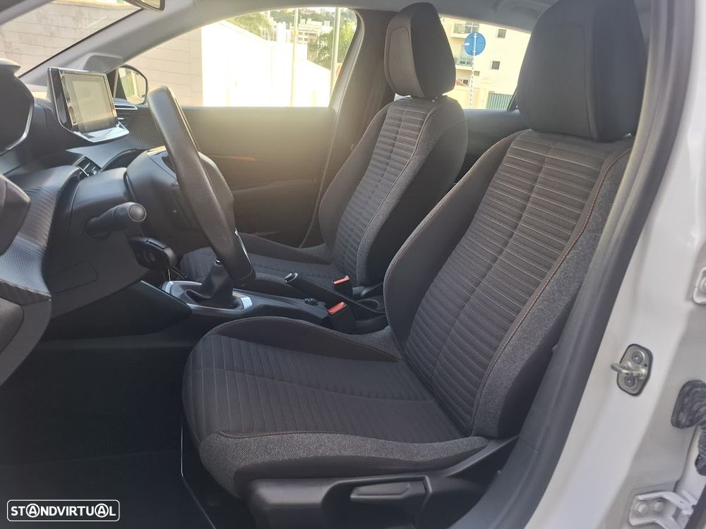 Peugeot 208 PureTech 75 Active - 31