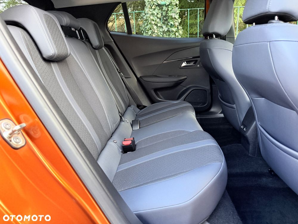 Peugeot 2008 BlueHDi 130 EAT8 Allure Pack - 12