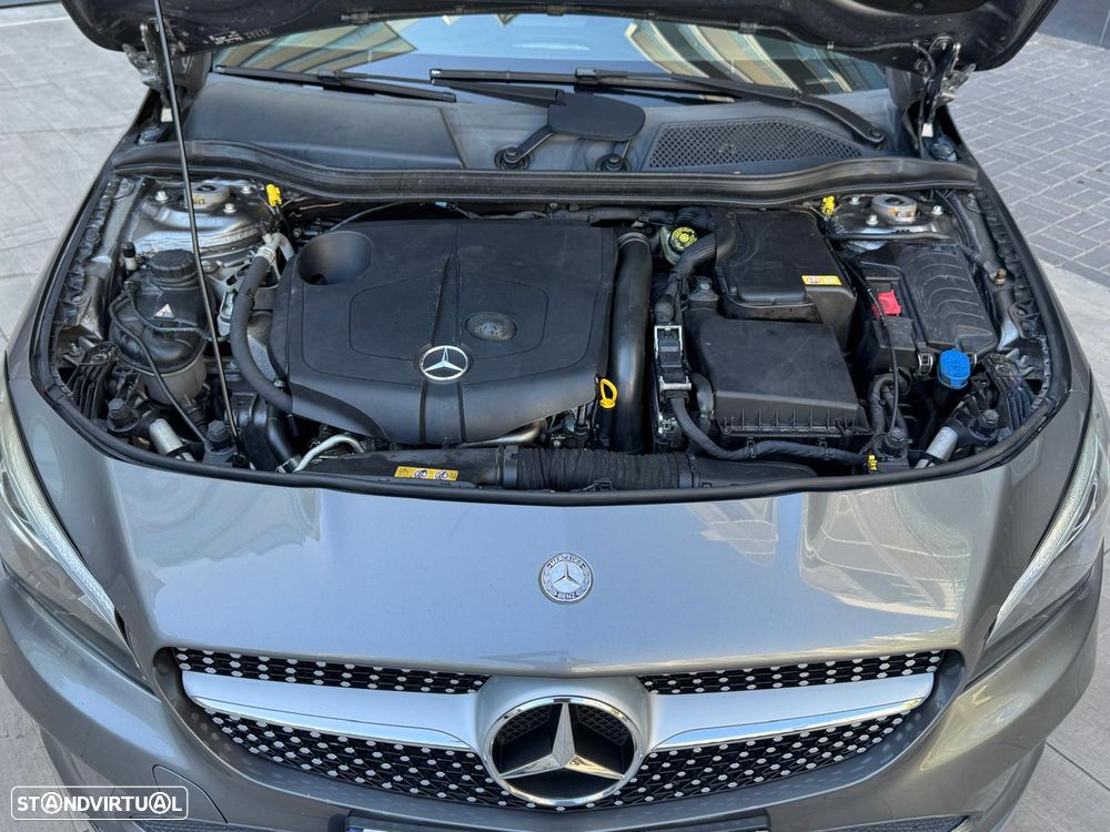 Mercedes-Benz CLA 200 d Shooting Brake AMG Line - 12