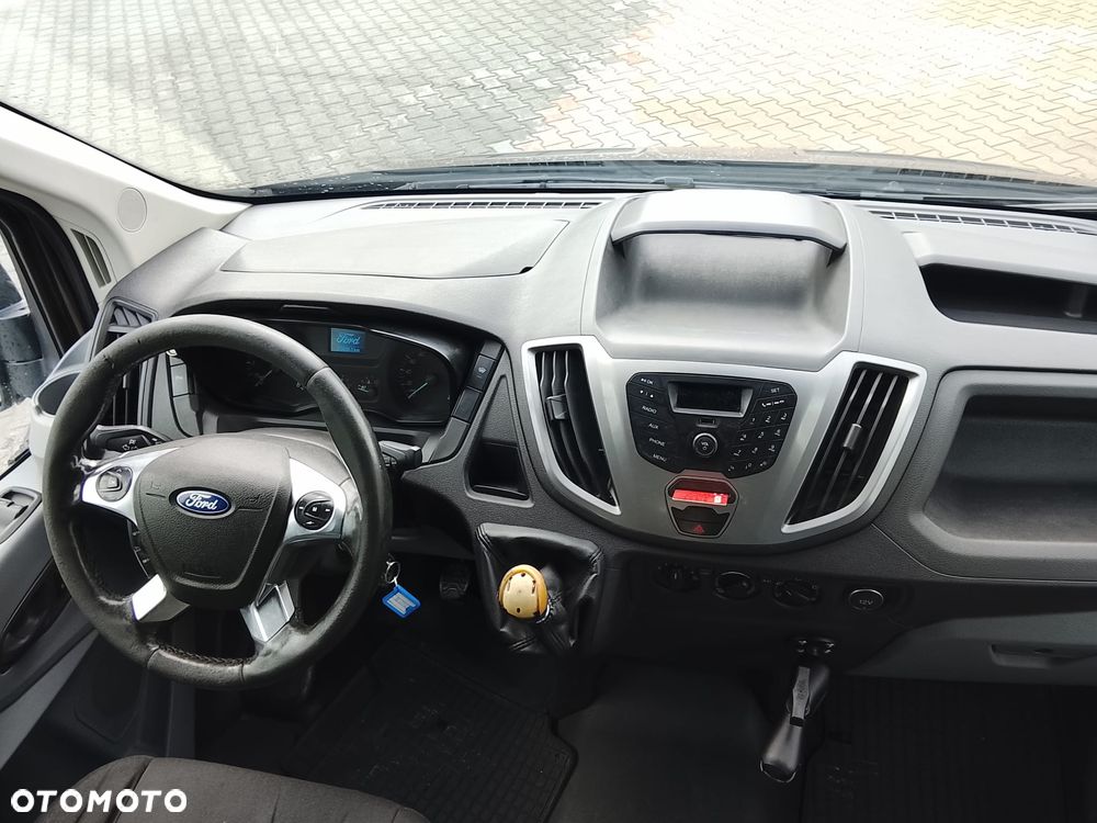Ford Transit - 9