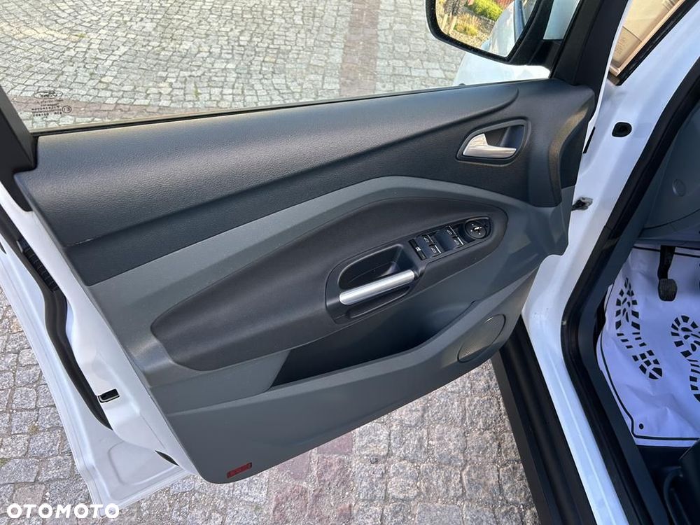 Ford C-MAX - 19