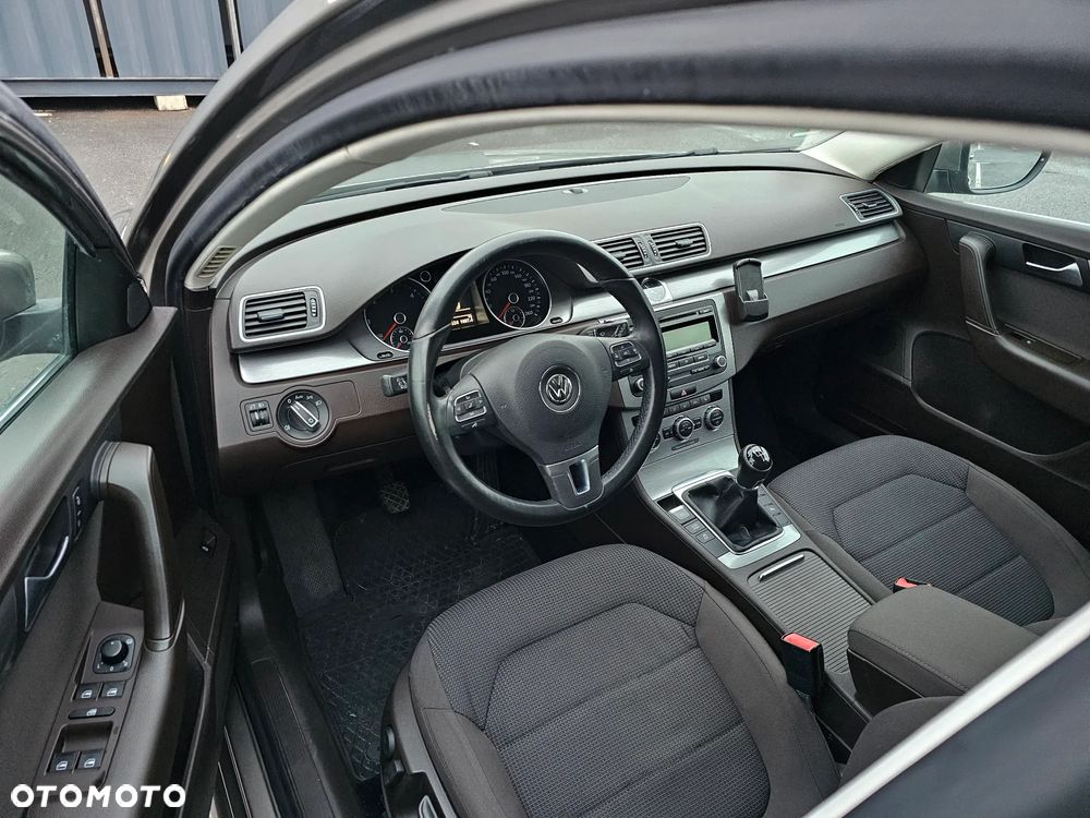 Volkswagen Passat Variant 2.0 TDI BlueMotion Technology Comfortline - 13