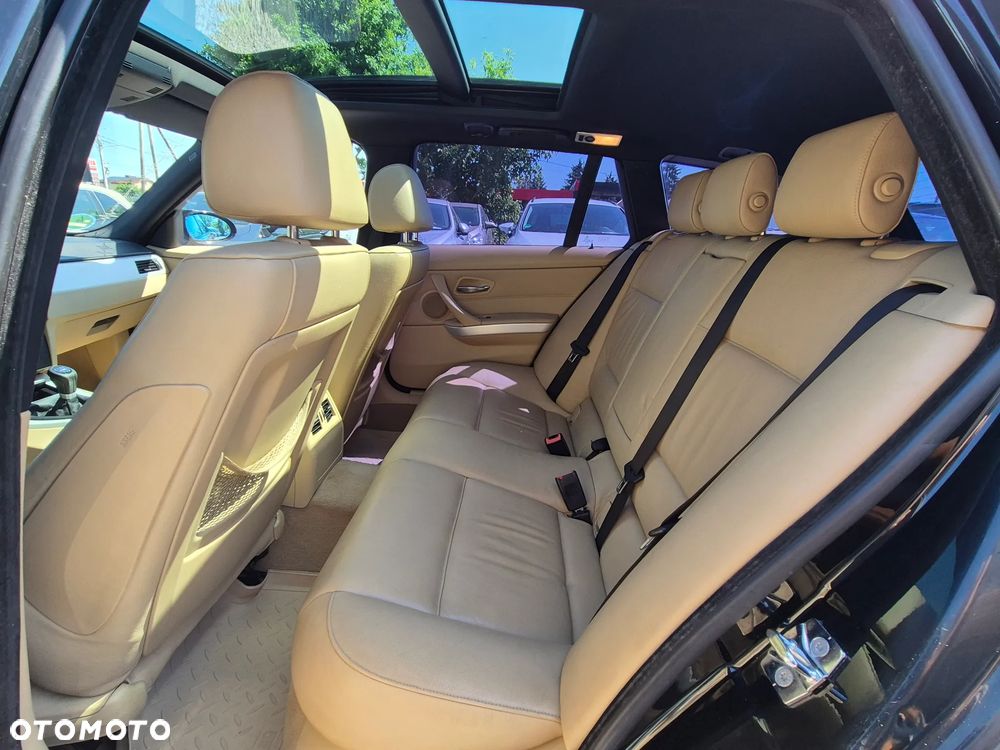 BMW Seria 3 - 27