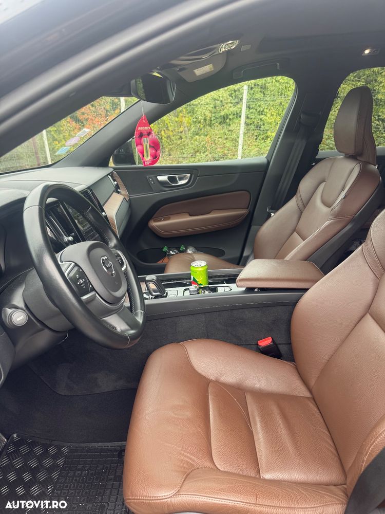 Volvo XC 60 T6 AWD Recharge Geartronic Inscription - 8