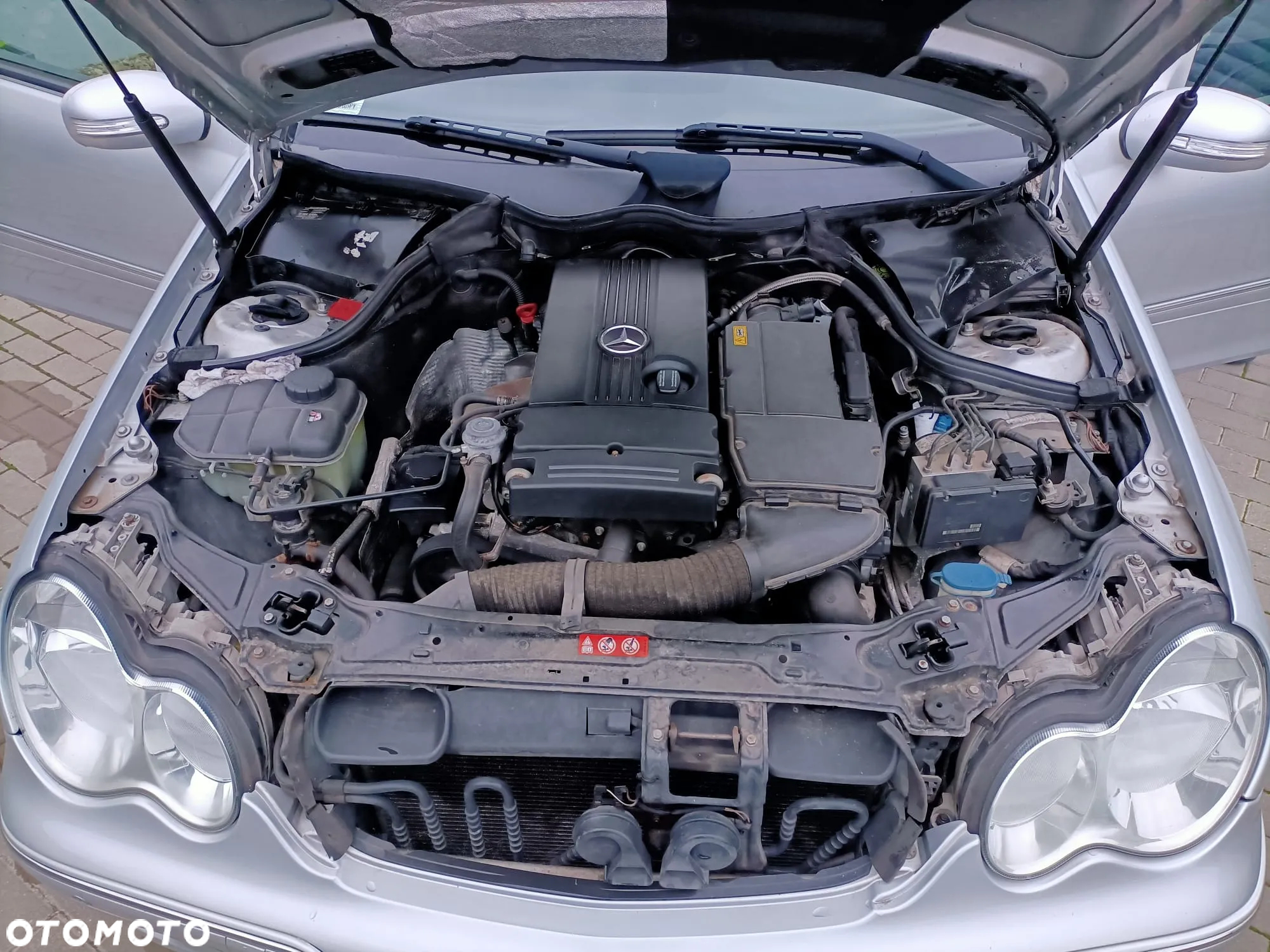Mercedes-Benz Klasa C 180 T Kompressor Automatik Elegance - 29