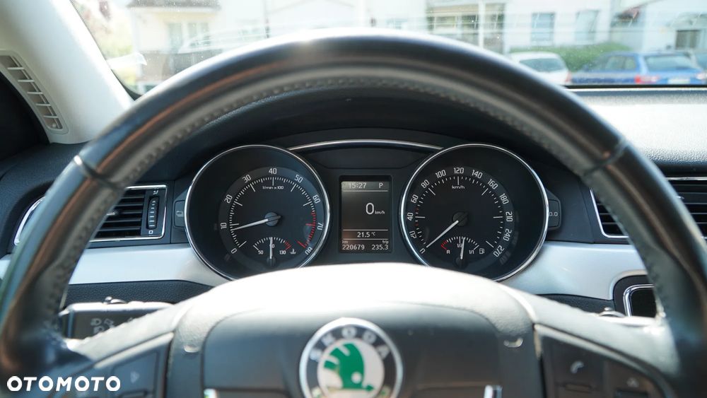 Skoda Superb 1.8 TSI Ambition DSG - 8