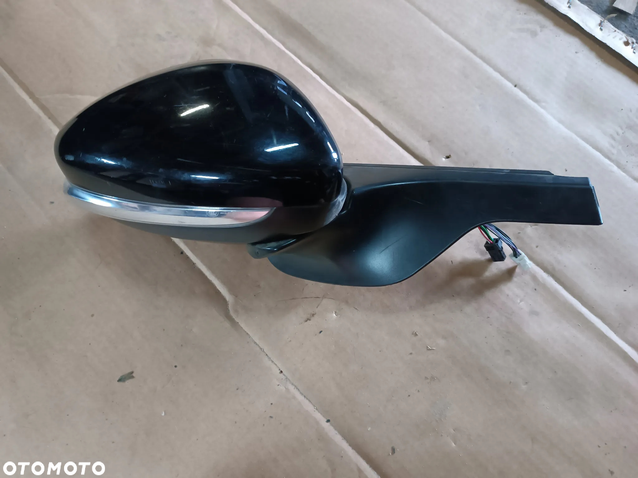 LUSTERKO PRAWE 6+6 12 PIN CITROEN C3 III - 2