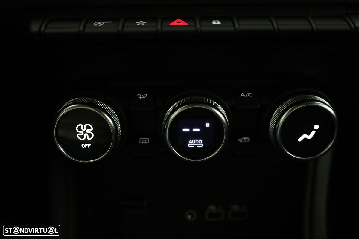 Renault Captur 1.0 TCe Techno Bi-Fuel - 13