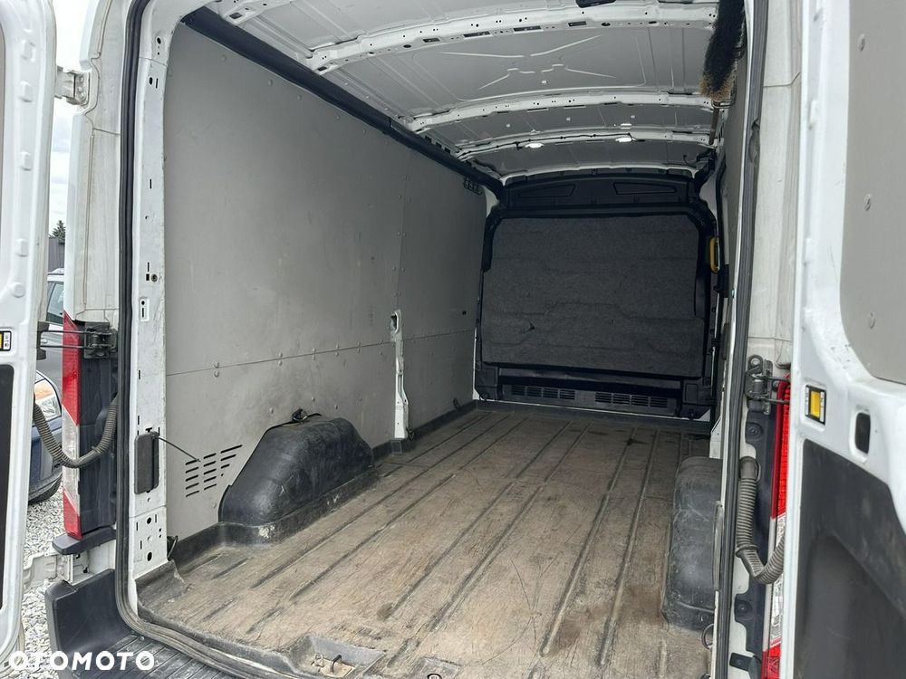 Ford Transit - 9