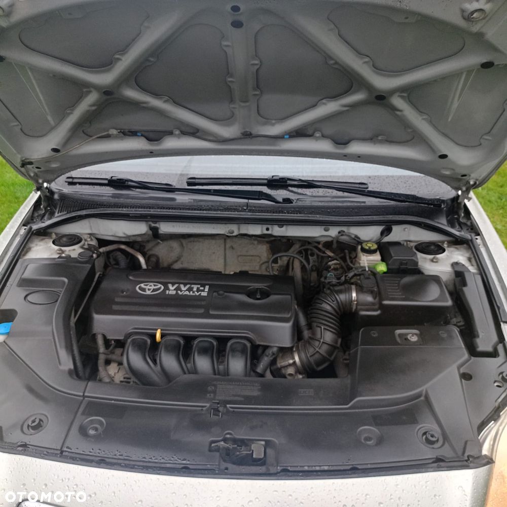 Toyota Avensis 1.8 VVT-i - 3