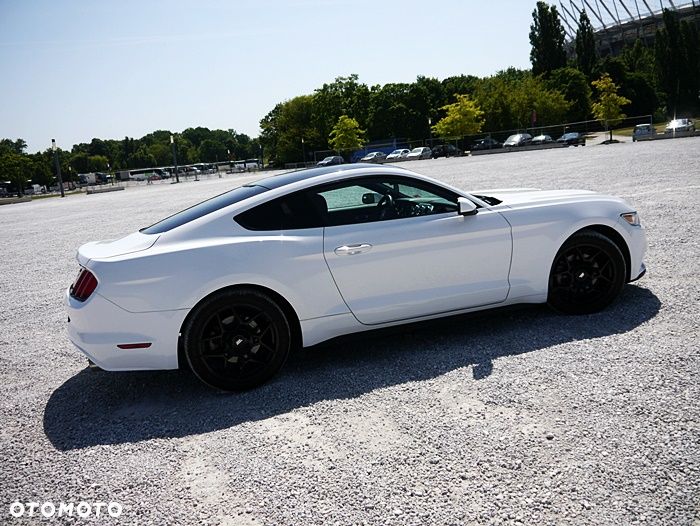 Ford Mustang 3.7 V6 Premium - 13