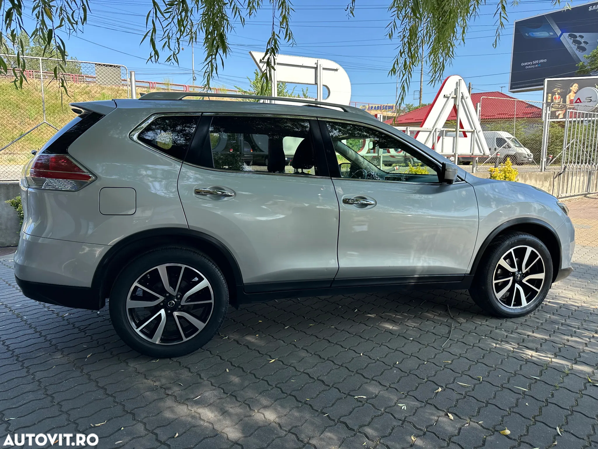 Nissan X-Trail 1.6 dCi Xtronic N-Connecta - 14