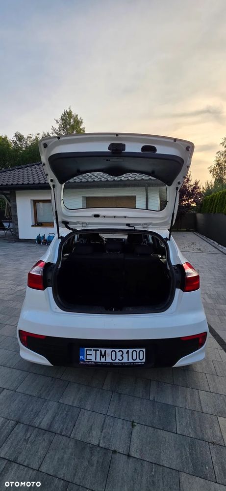 Kia Rio 1.4 crdi Business Line - 23