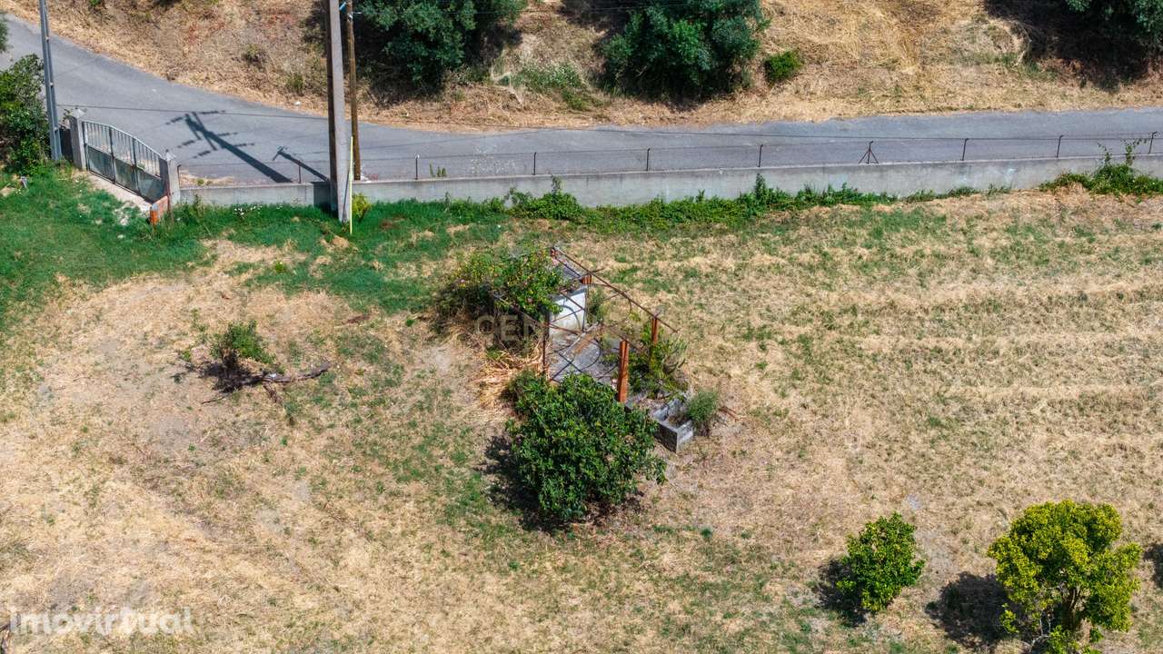 Quinta com 9320m2 em São João dos Montes (Alhandra) - Grande imagem: 2/45