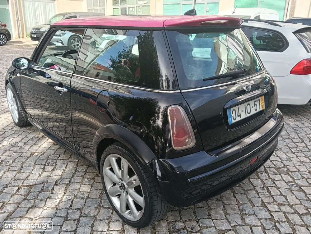 MINI 3 Portas One 1.4 D - 25