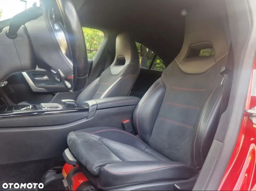 Mercedes-Benz CLA 220 4-Matic AMG Line 7G-DCT - 20