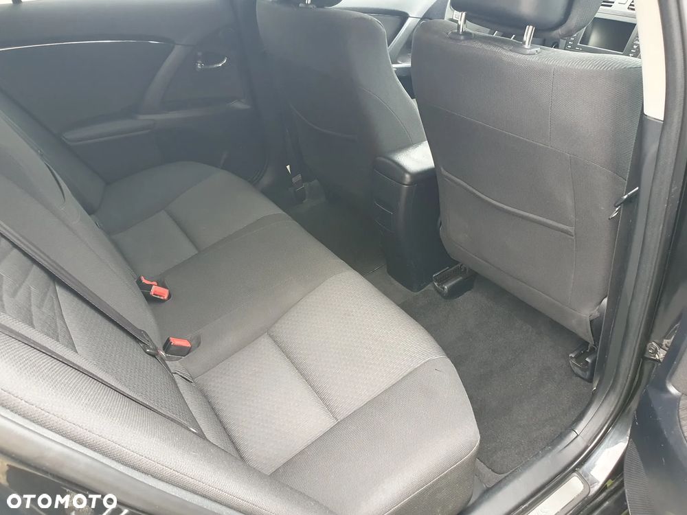Toyota Avensis 1.8 Sol plus NAVI - 13