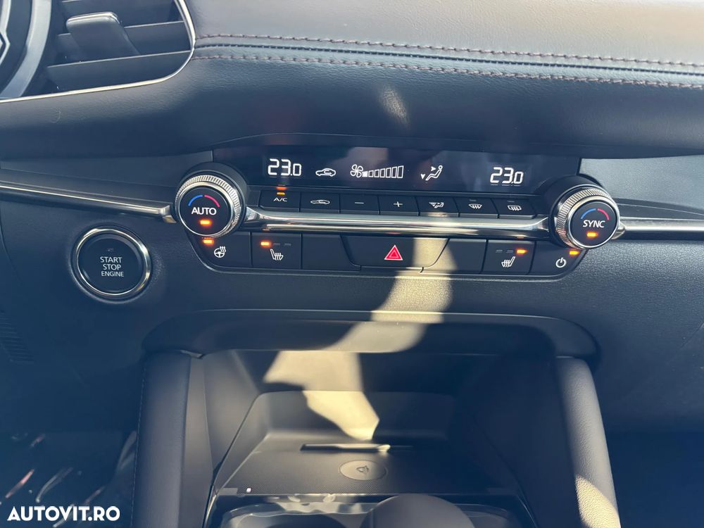 Mazda 3 e-Skyactiv X186 AT MHEV Exclusive-Line - 18