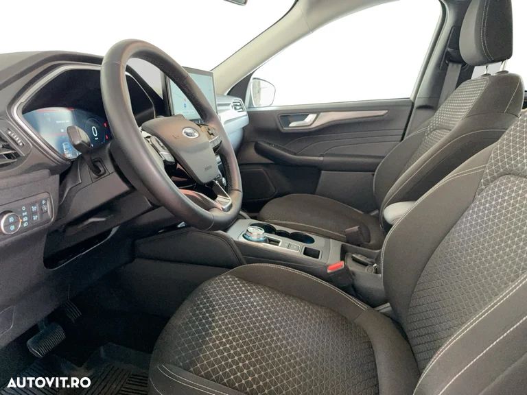 Ford Kuga - 10