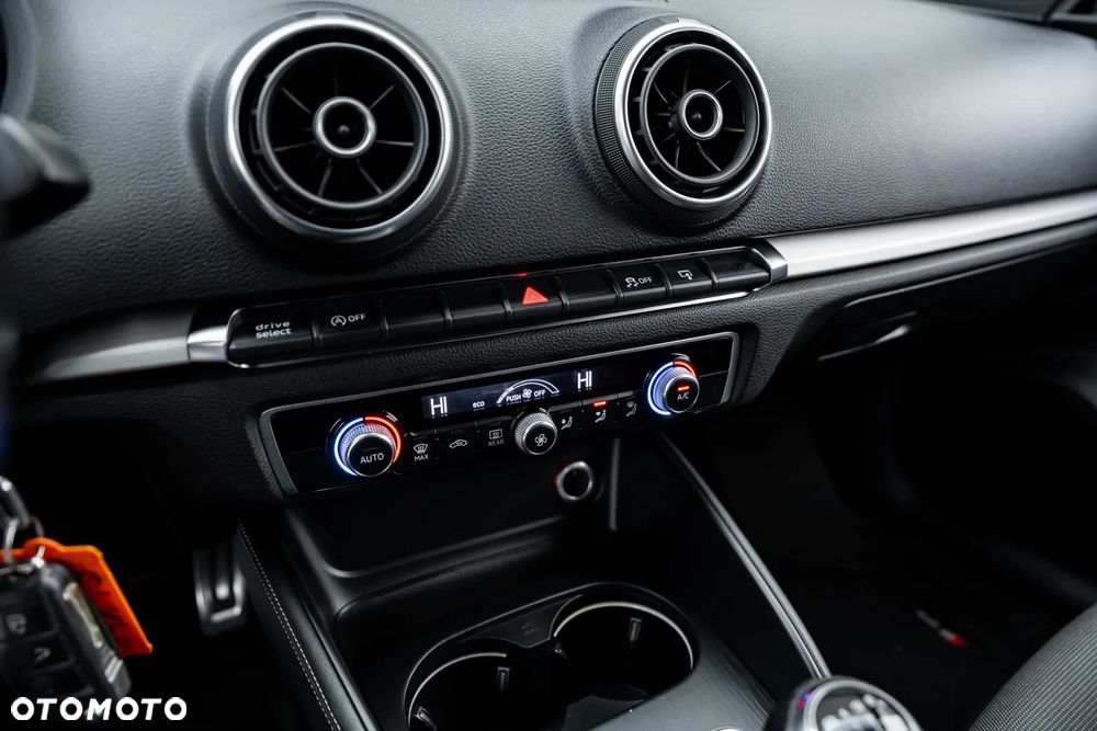 Audi A3 Sportback 1.4 TFSI cylinder on demand S line Sportpaket - 37