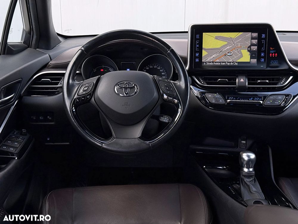 Toyota C-HR Style Selection - 21
