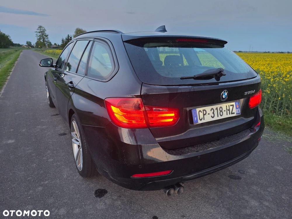 BMW Seria 3 330d Luxury Line - 24