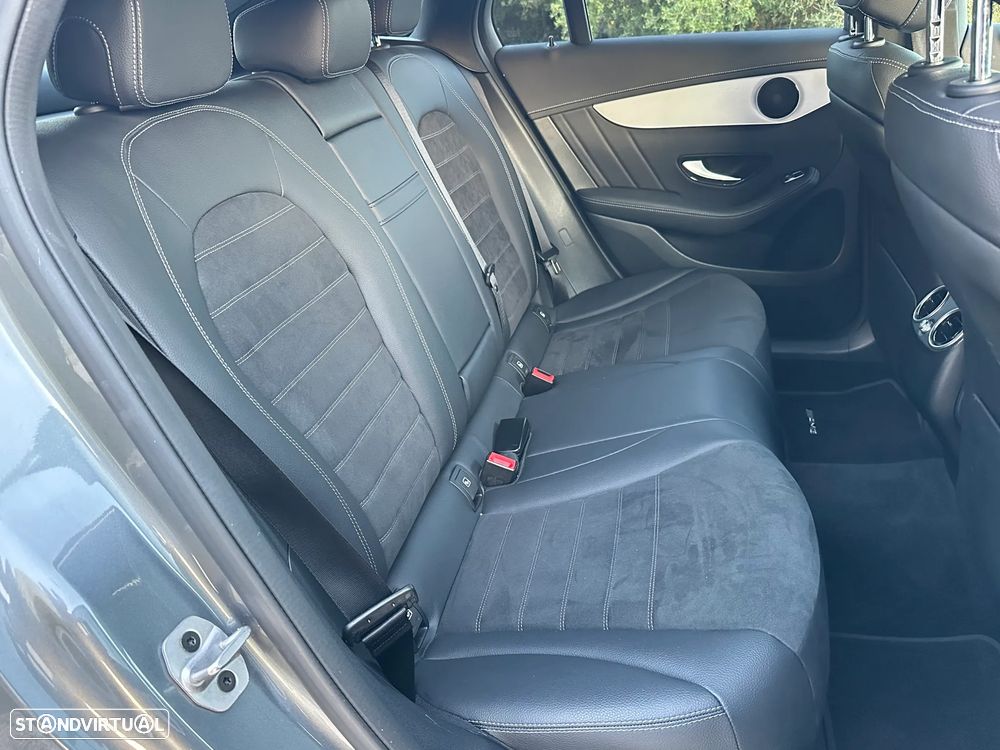 Mercedes-Benz GLC 220 d Coupe 4Matic 9G-TRONIC AMG Line - 11