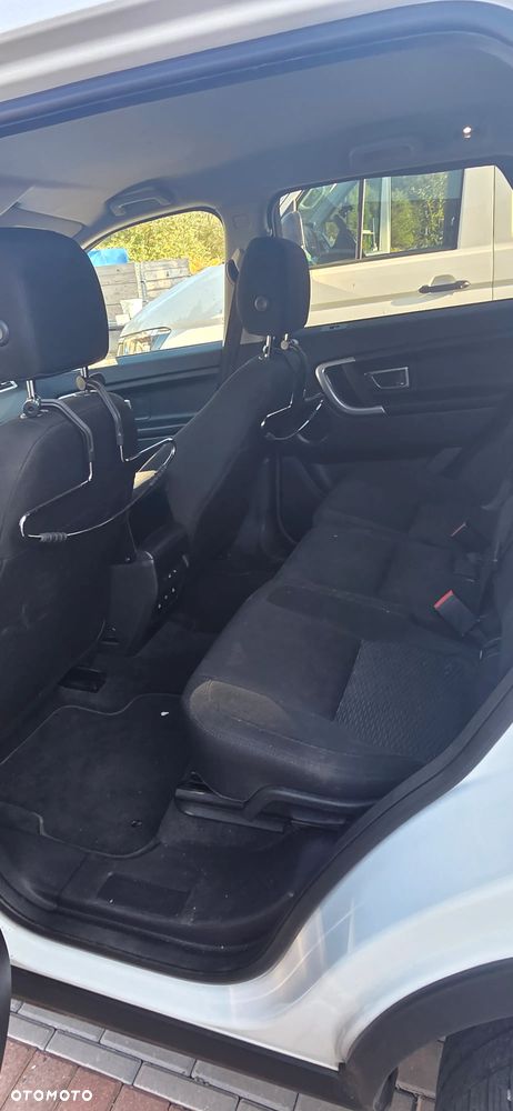 Land Rover Discovery Sport 2015 photo 4