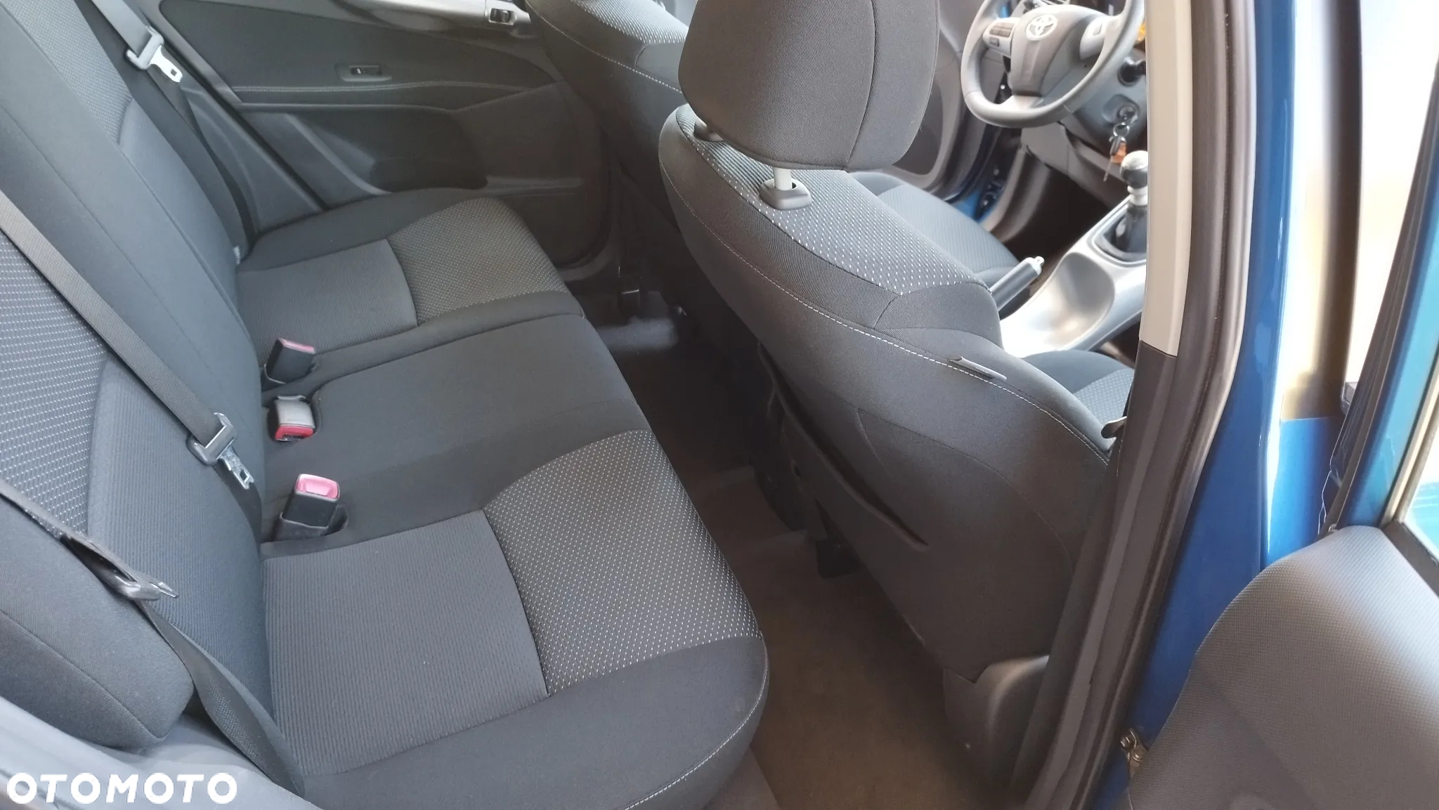Toyota Auris 1.33 Dual-VVT-i Cool - 26