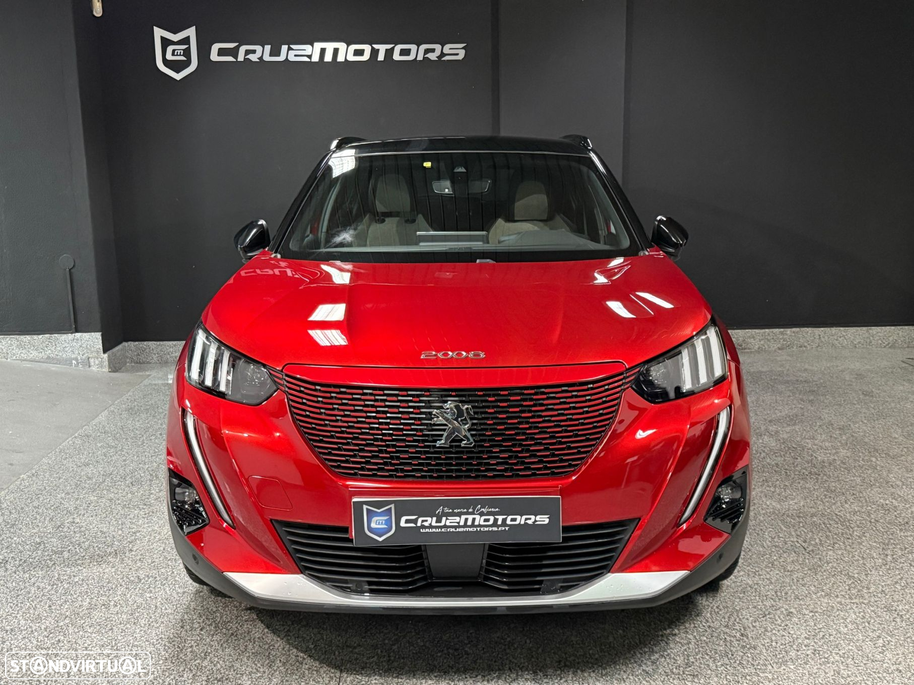 Peugeot e-2008 50 kWh GT - 2