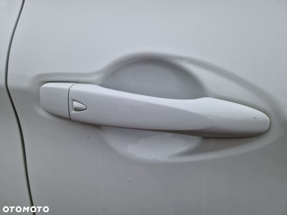 Nissan Qashqai 1.3 DIG-T N-Connecta - 25