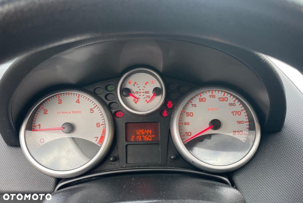 Peugeot 207 1.4 16V Trendy - 8