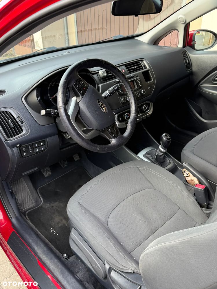 Kia Rio 1.4 Dream Team Edition - 10