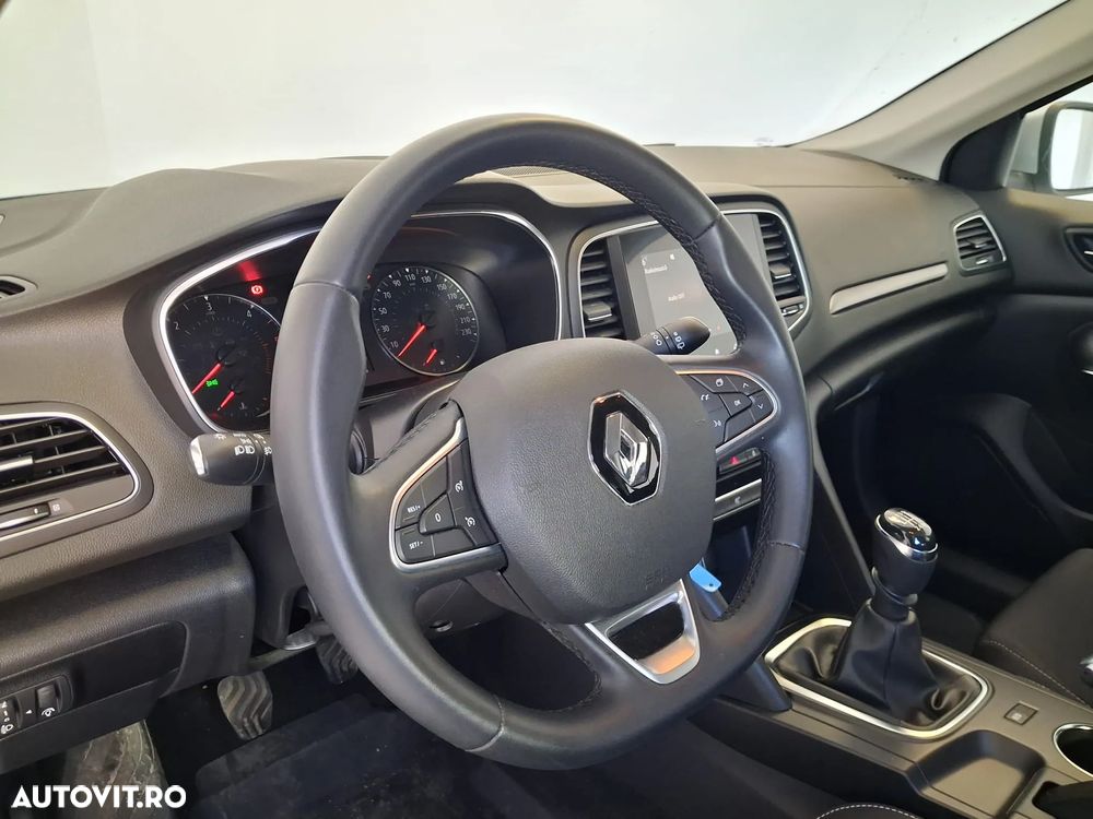 Renault Megane BLUE dCi 115 Techno - 18