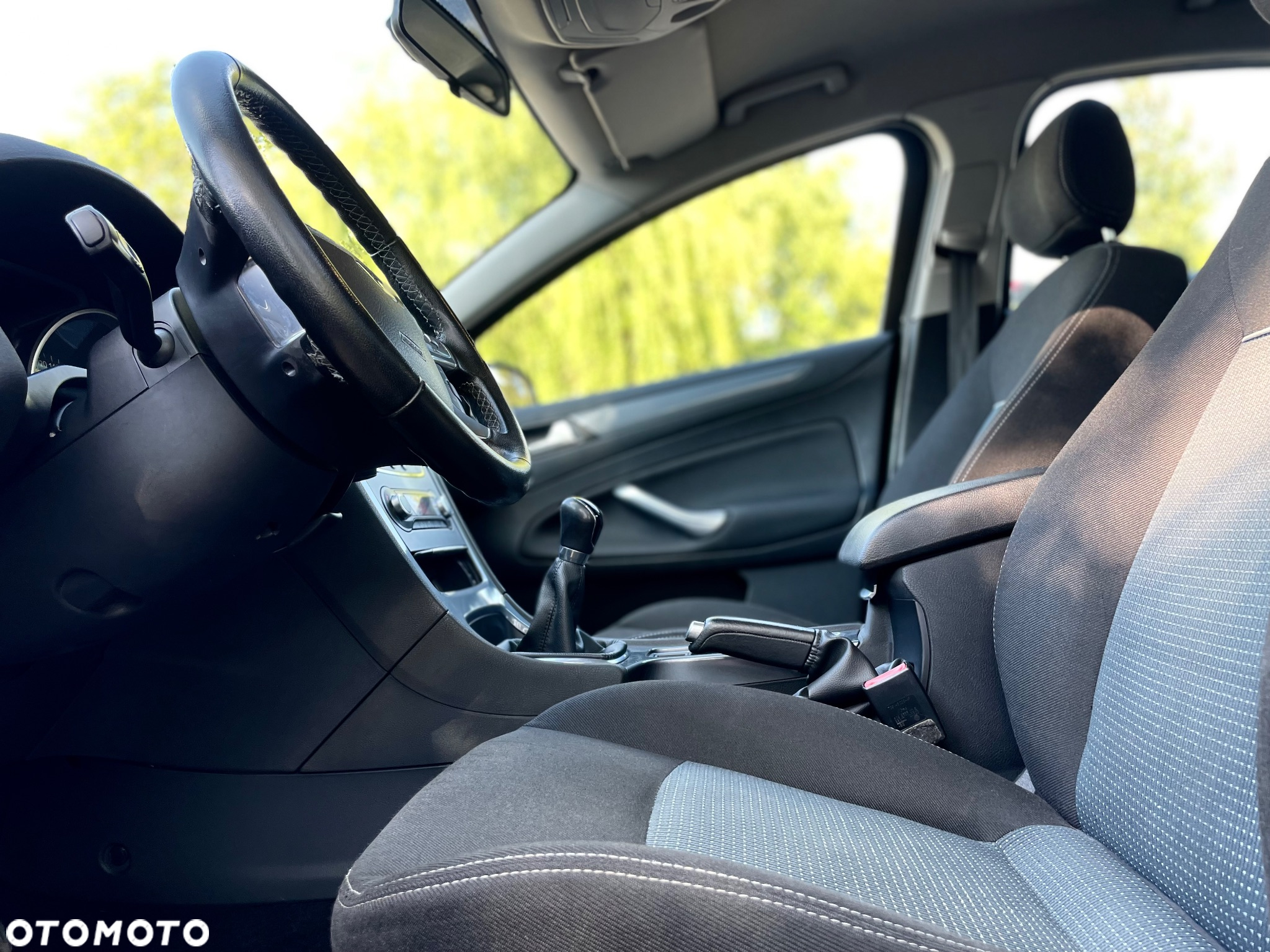 Ford Mondeo 2.0 Ambiente - 10