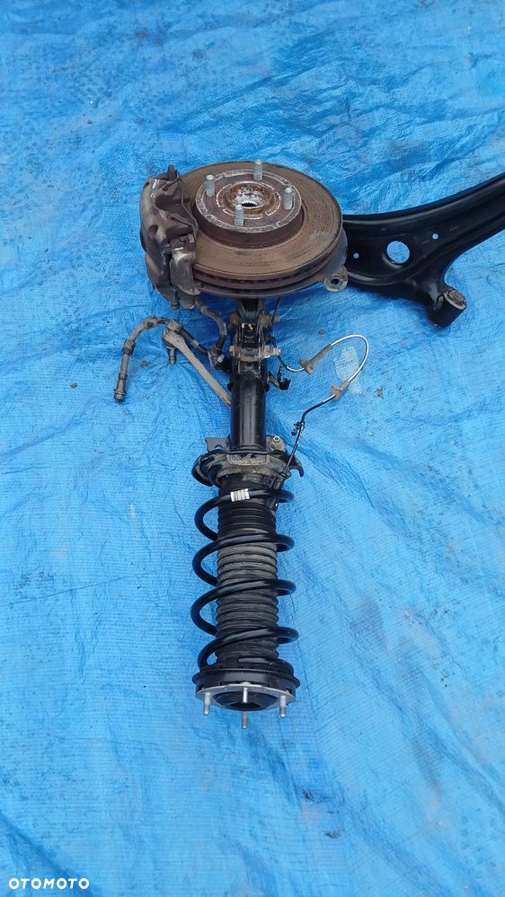 mcpherson zwrotnica lewa prawa 1.1 1.0 ecoboost Ford Fiesta MK8 - 11