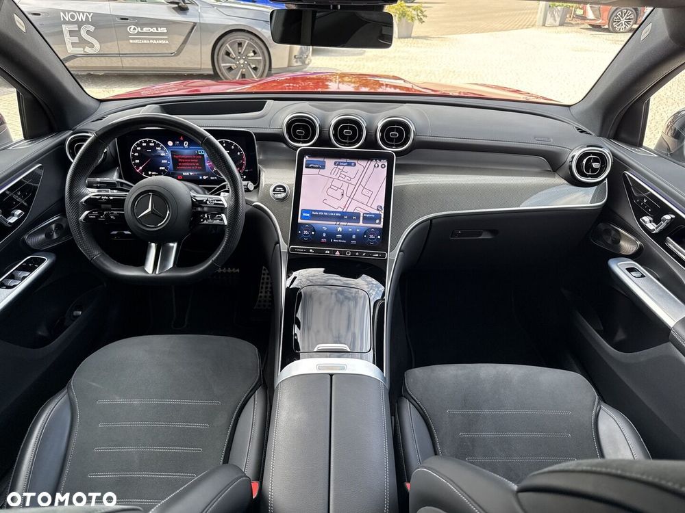 Mercedes-Benz GLC - 30