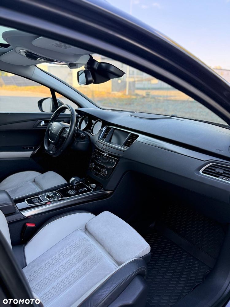 Peugeot 508 RXH Hybrid4 - 20