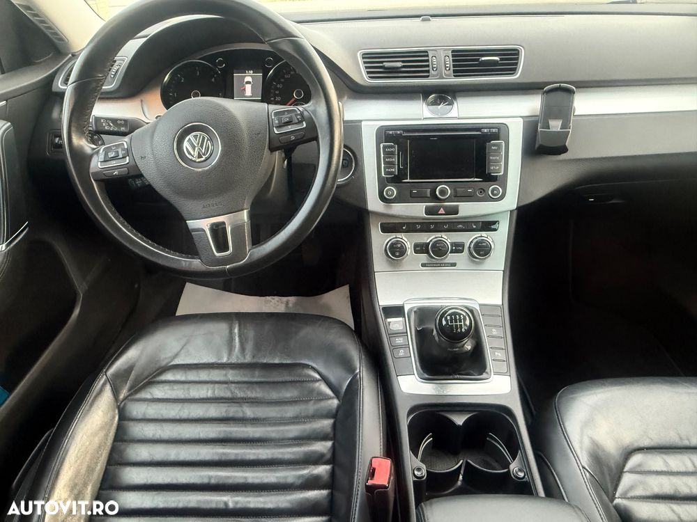 Volkswagen Passat 2.0 TDI BlueMotion Technology Business Edition - 5