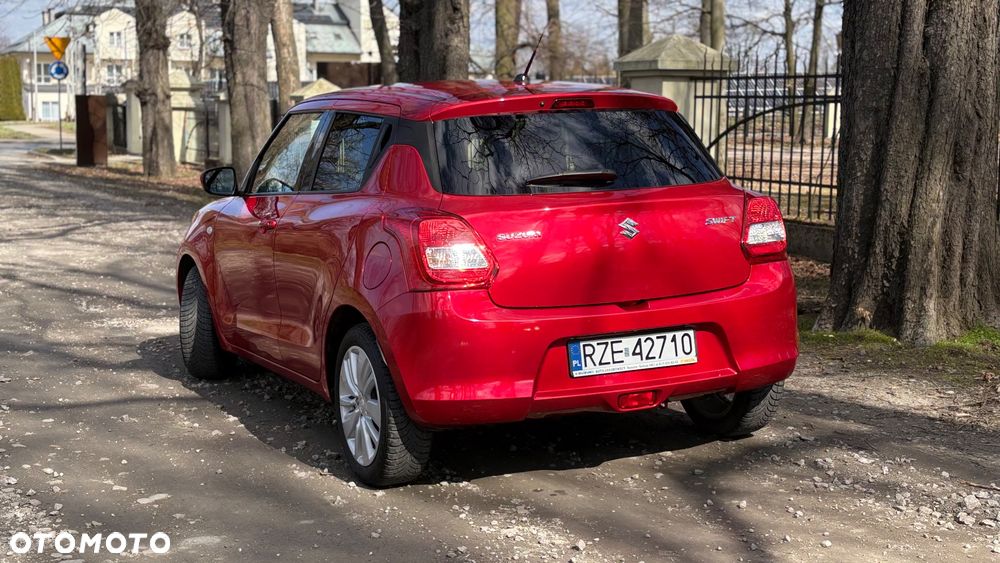 Suzuki Swift 1.2 Premium Plus - 3