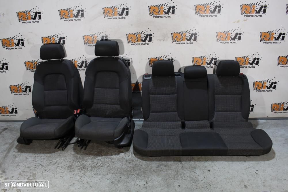 Conjunto De Bancos Audi A3 (8P1)  Bancos Audi A3 8P De 3 Portas Em Tec - 1