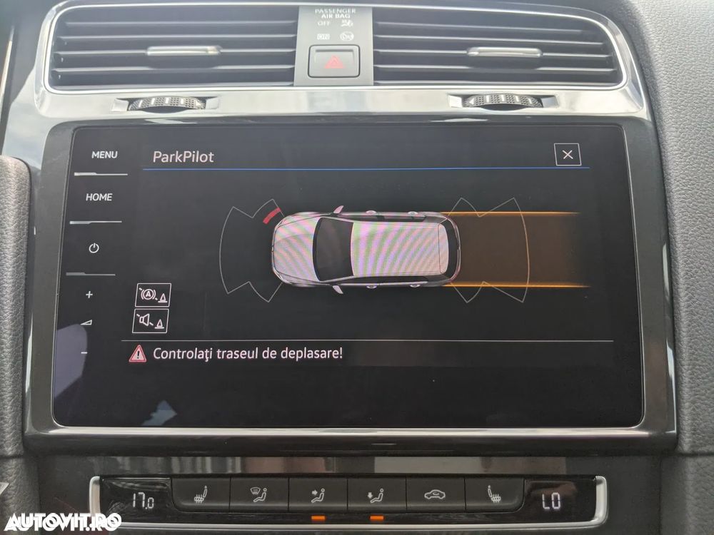 Volkswagen e-Golf - 18