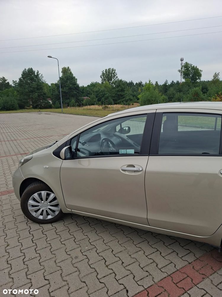 Toyota Yaris 1.33 Active - 5