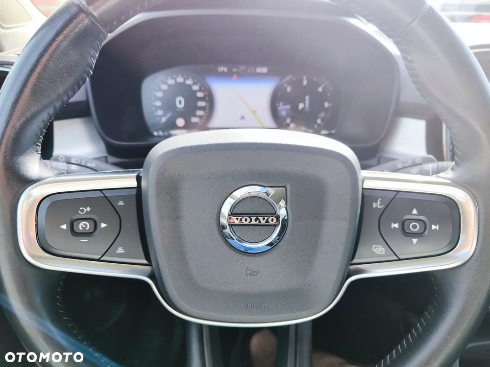 Volvo XC 40 - 20