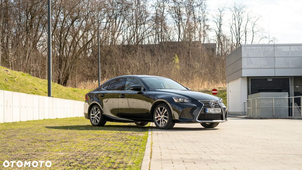 Lexus IS 200t Elite - 4