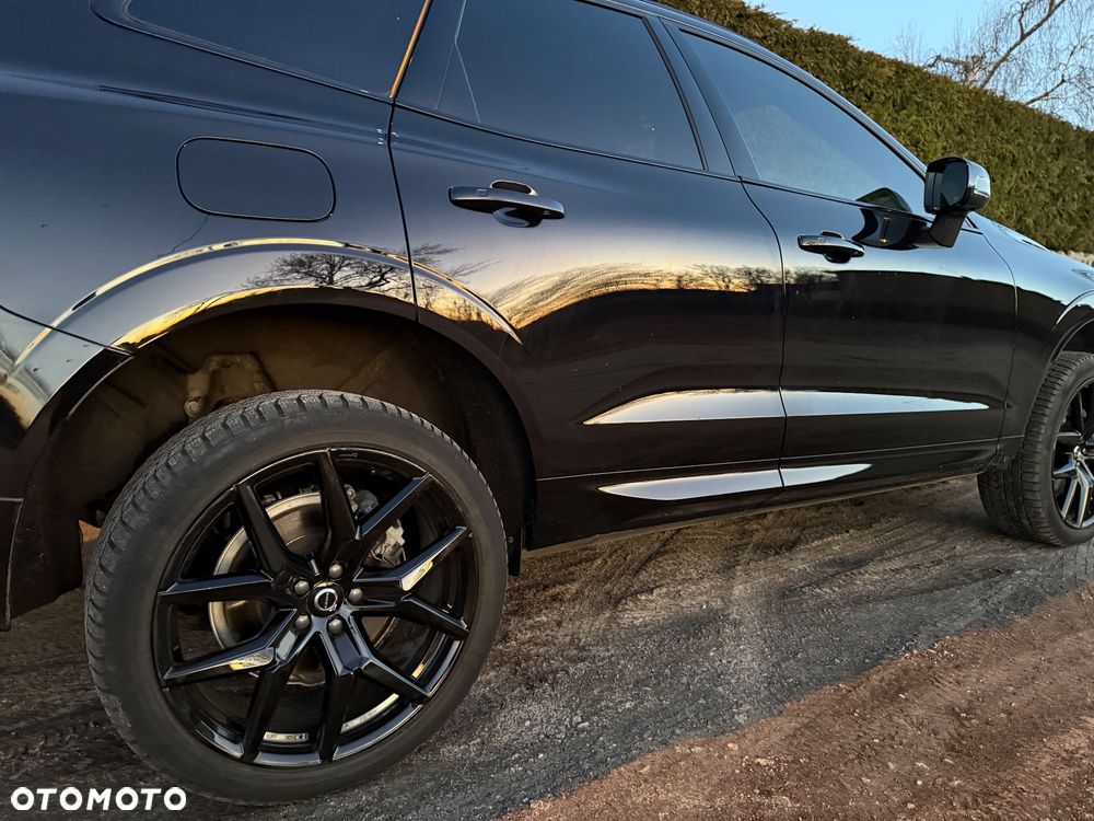 Volvo XC 60 T6 AWD Ultra Black Edition - 17