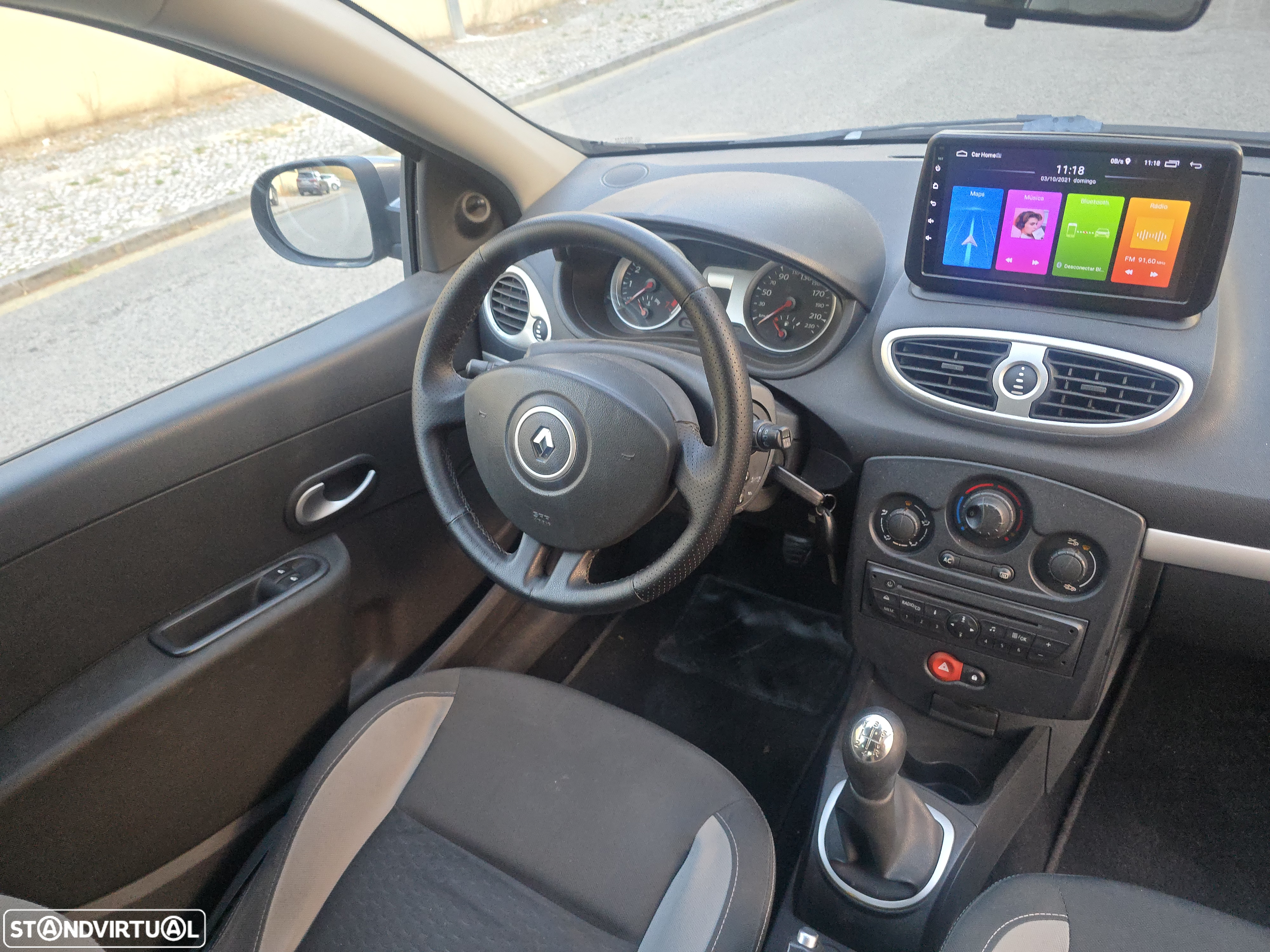 Renault Clio 1.2 16V GT - 12